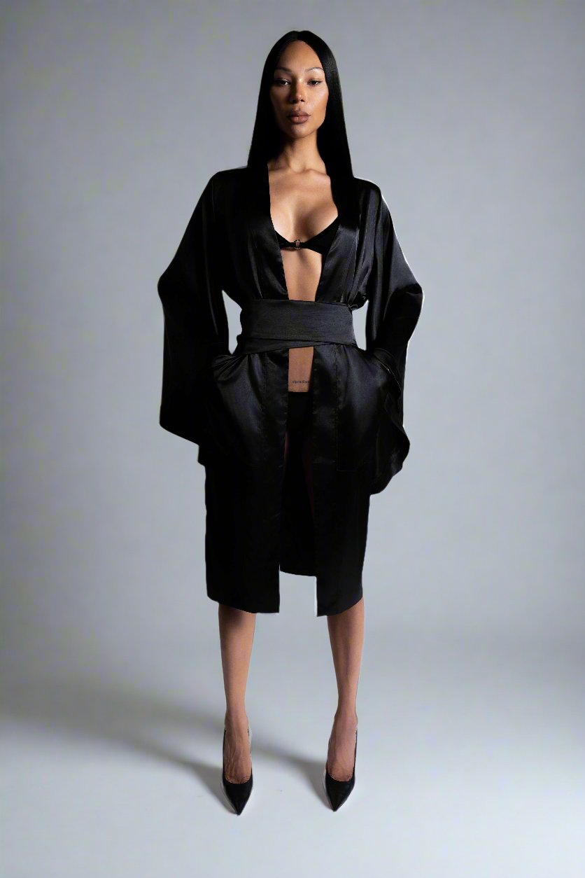 KIMONO ONYX ROBE